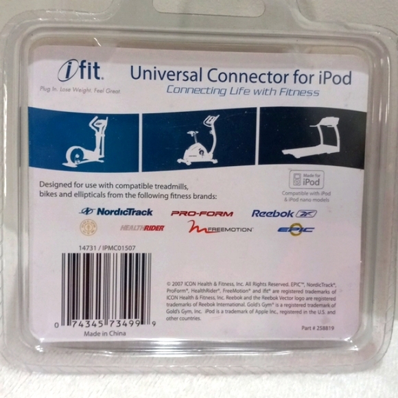 NWT  i Fit Universal Connector for Ipod in box - Picture 2 of 3